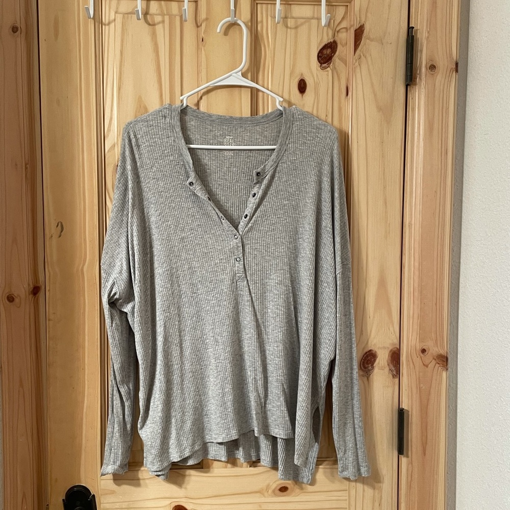 American Eagle - Light sweater top